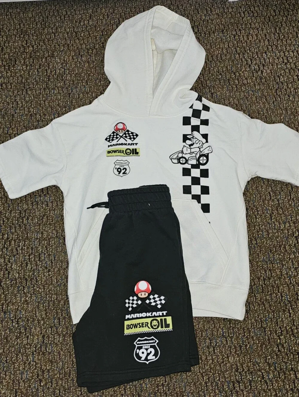 ​Boys Nintendo Mario Kart Short-Sleeve Hoodie & Shorts Set - Size M